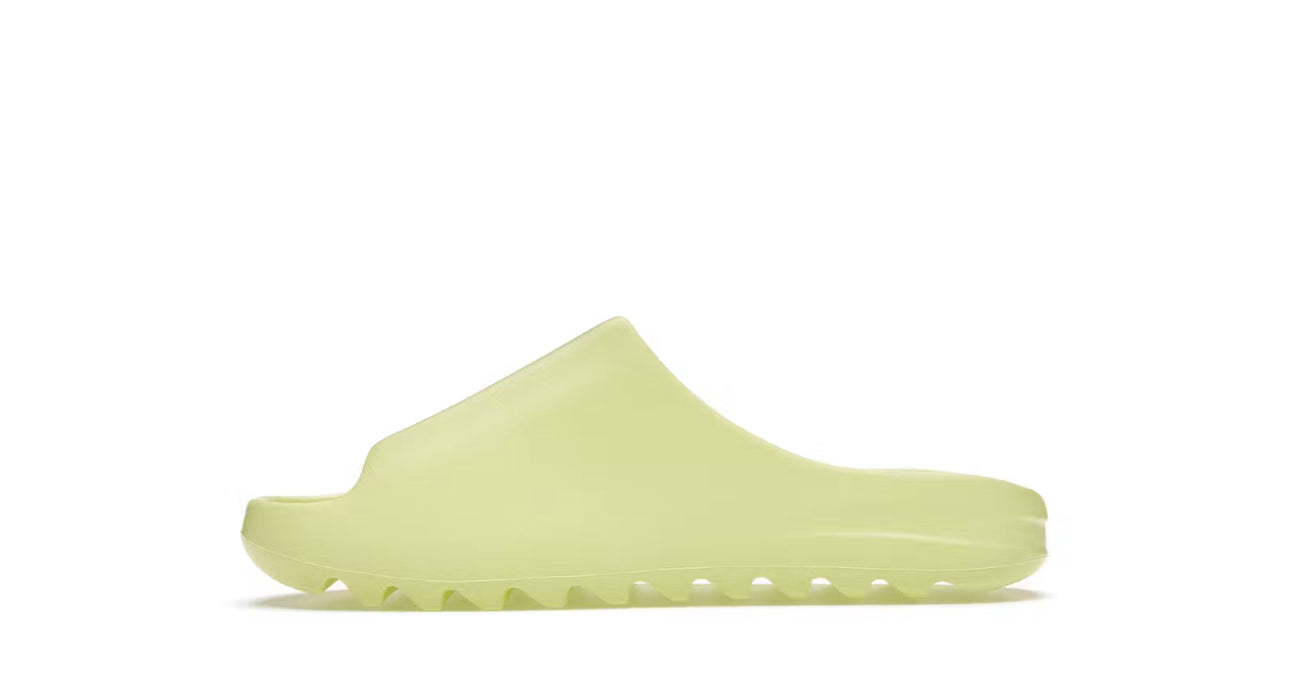 Yeezy Slide                                           Glow Green 2021