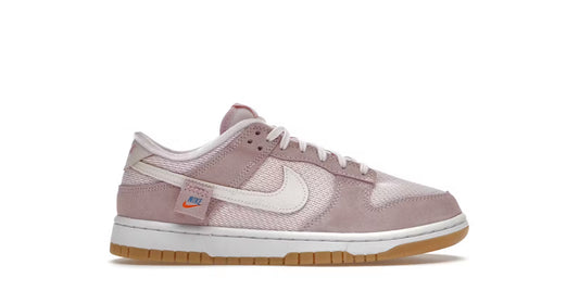 Nike Dunk Low                                         Teddy Bear(Women’s)