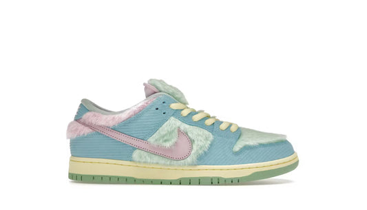 NIKE SB DUNK LOW                                  Verdy Visty